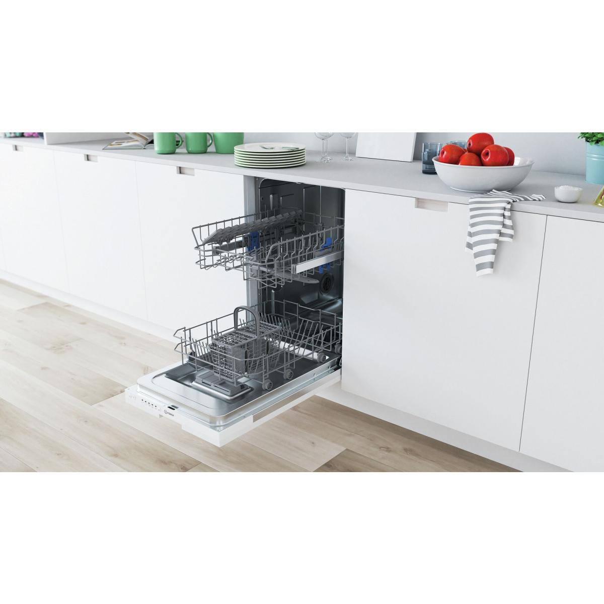 Indesit DI9E 2B10 lavastoviglie A scomparsa totale 9 coperti F cm 45 - immagine 3
